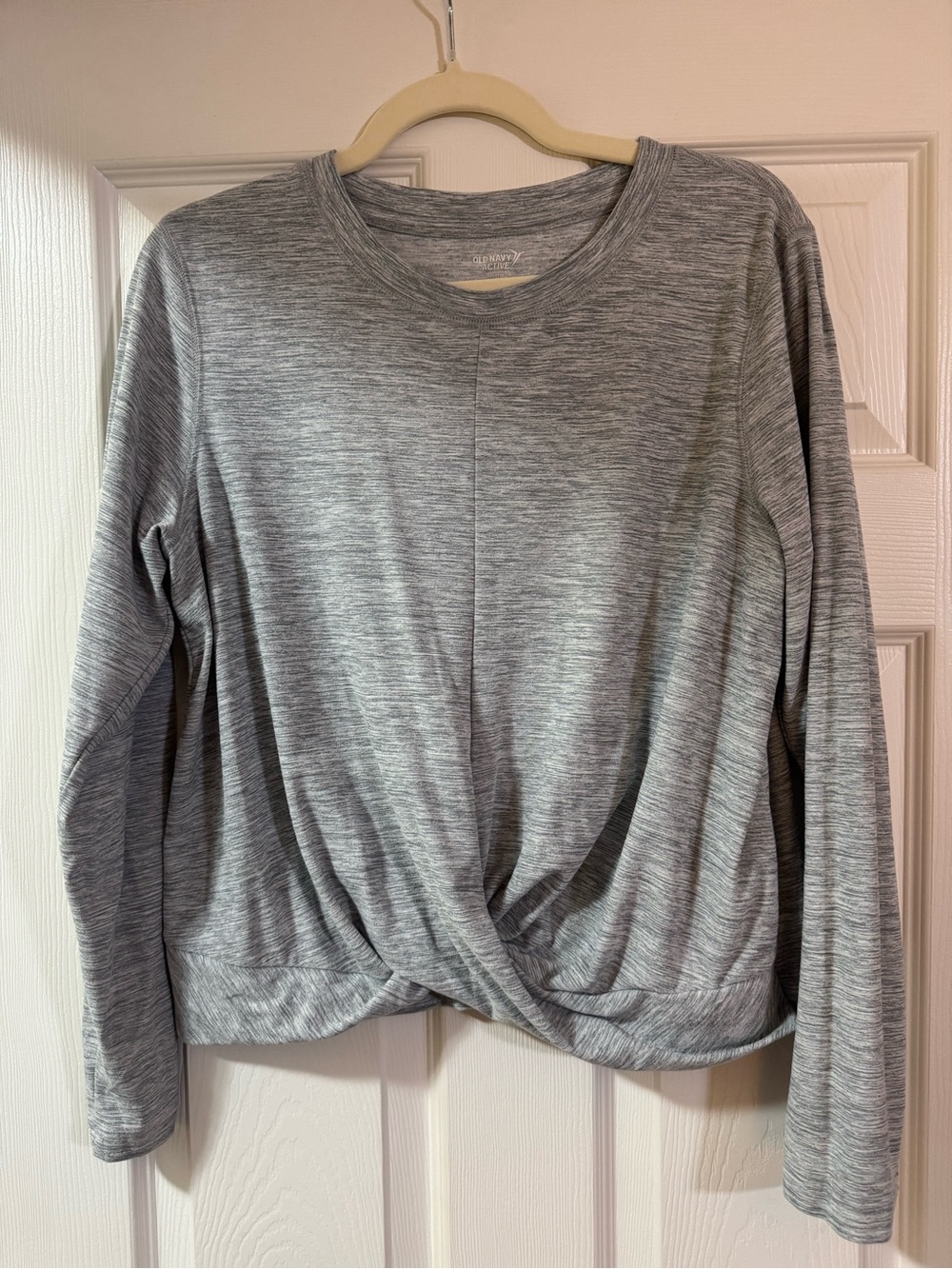 Old Navy Heather Gray Twist-Hem Long Sleeve Top